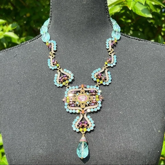 Heidi Daus Dramatic Swarovski Crystal Necklace - Picture 3 of 14